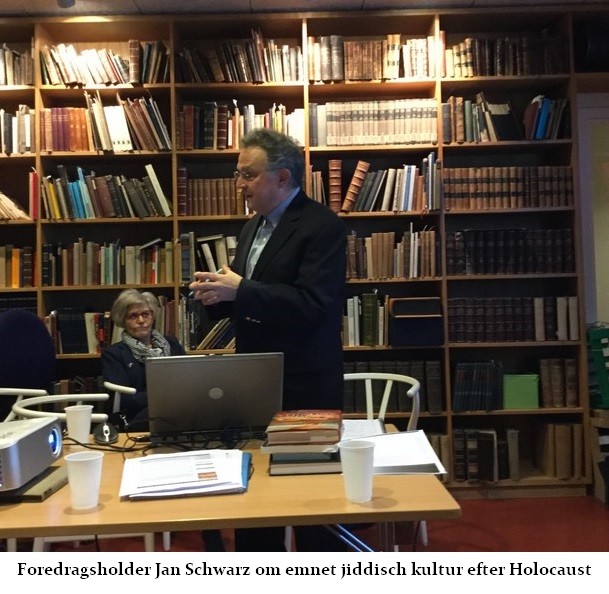 Jan schwarz holder foredrag i Salon Schmuus om jiddisch kultur efter Holocaust