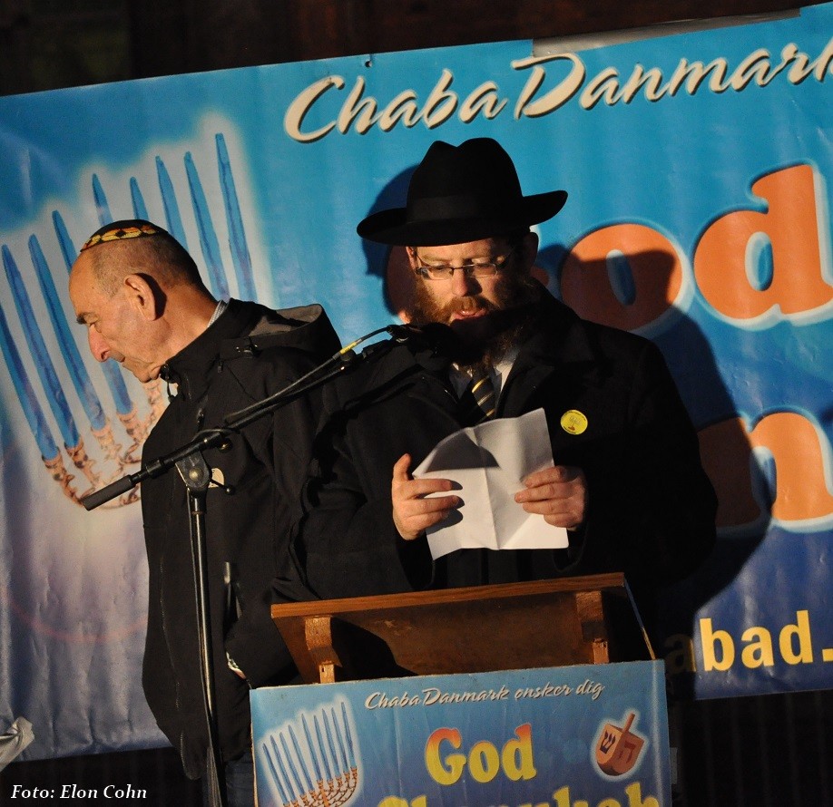 Rabbiner Loewenthal fra Chadanmark indleder festlighederne
